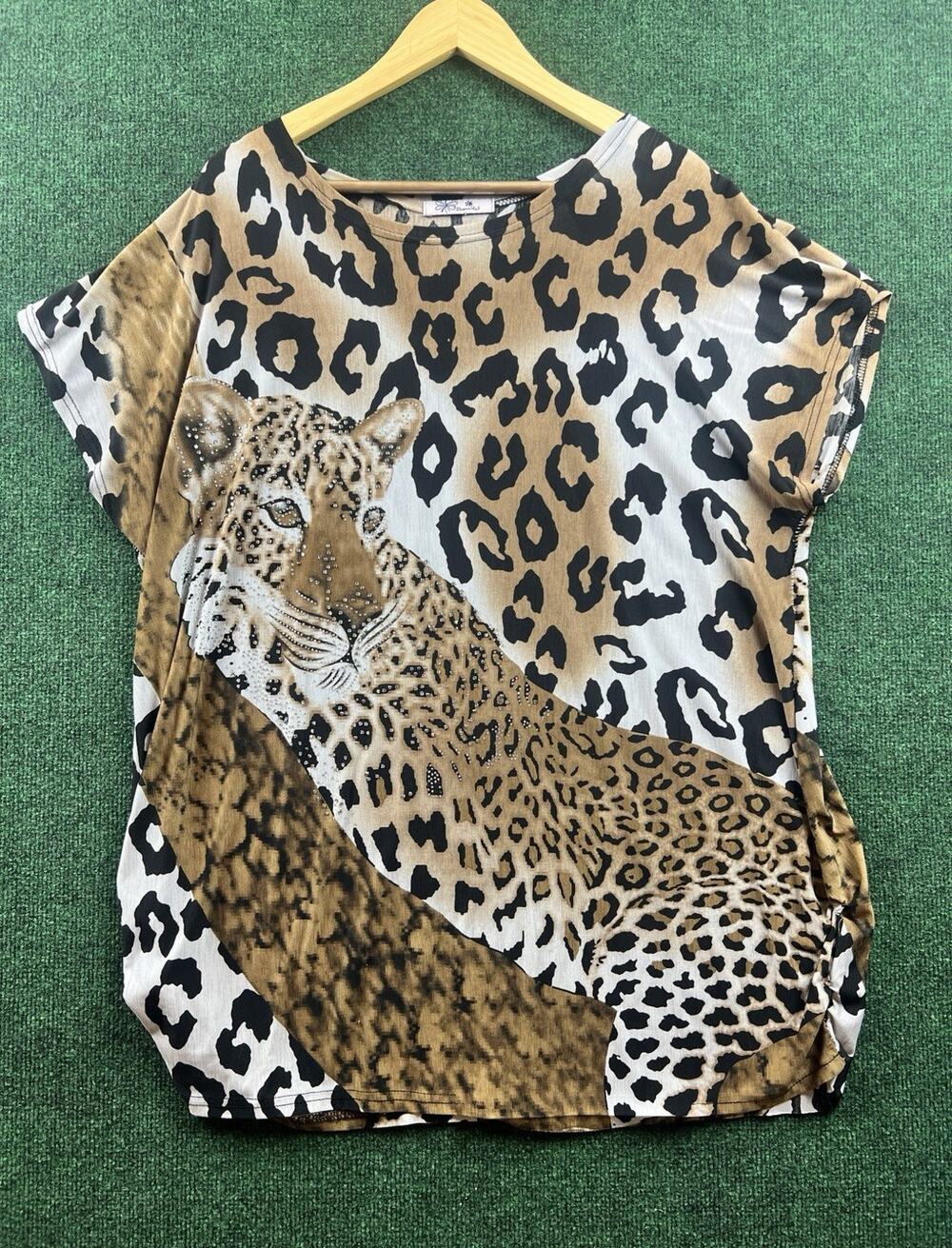 Women's 38 Brown Leopard Knit Rhinestone Shirt (Needs Work)
